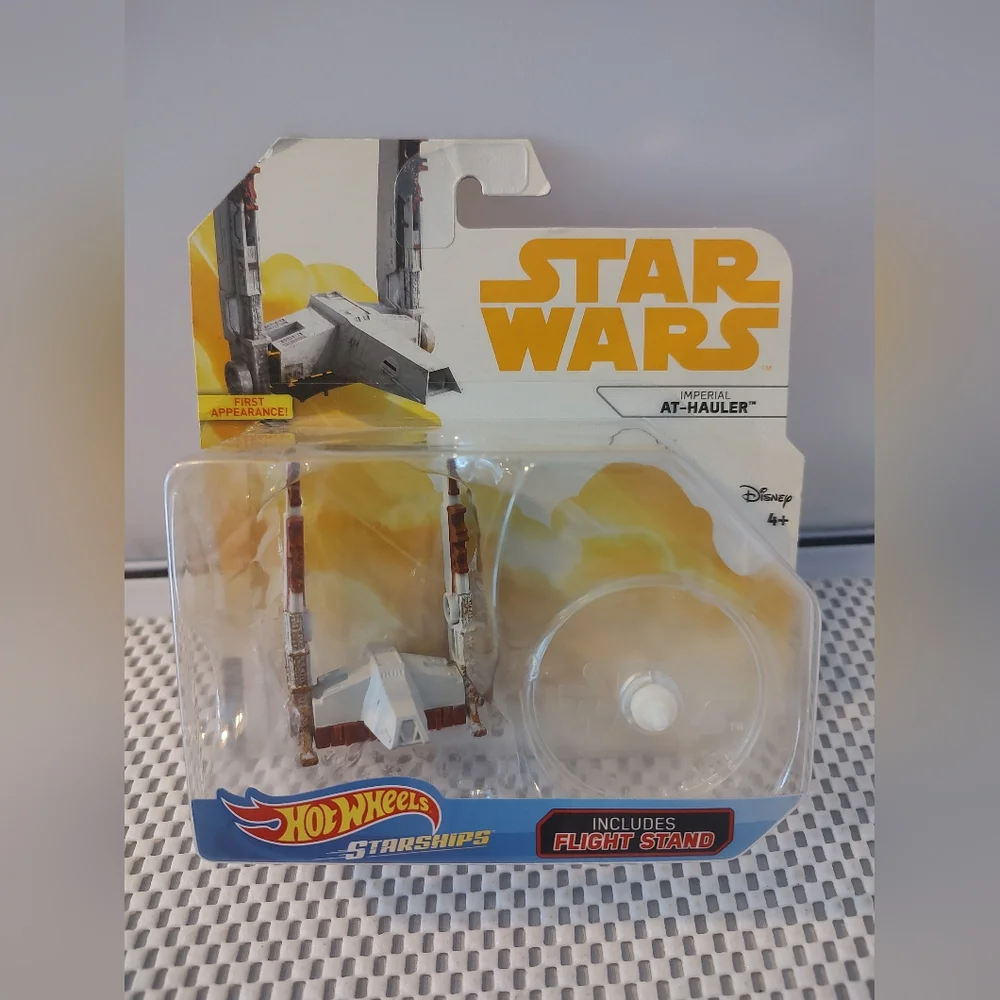 Hot Wheels Starships Imperial AT-Hauler Star Wars Die-Cast NWT Disney